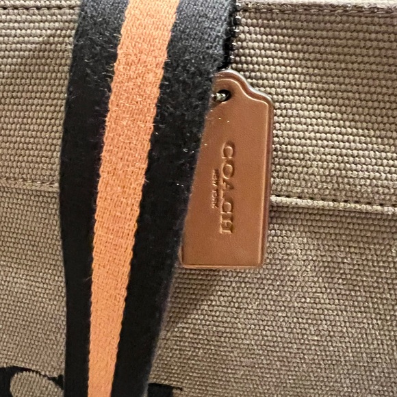 Coach Gray Tote Bag with Black Accents - Picture 2 of 8